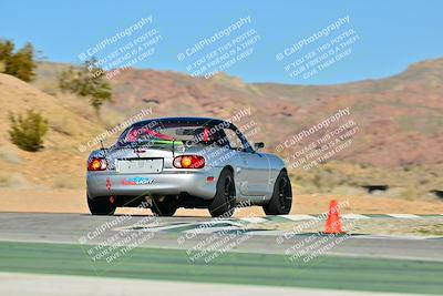 media/Dec-13-2025-Extreme Speed (Sat) [[d129ecb0b9]]/Beginner/Session 2 (Turn 4)/